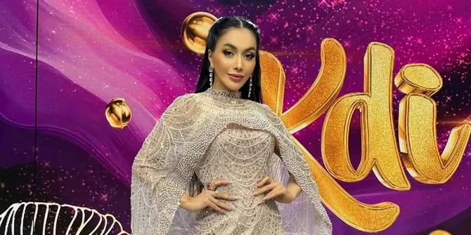 Denada Ungkap Momen Beritahu Aisha Soal Sang Kakak Ressa Rizky Rosano