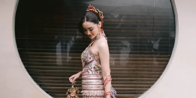 Detail Penampilan Ranty Maria Istri Rayn Wijaya Saat Tea Pai, Anggun dan Mewah