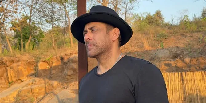 Diikuti Paparazzi ke Rumah Sakit, Salman Khan Murka