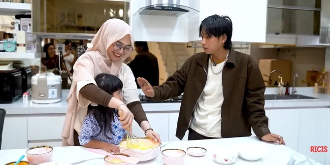 Fajar Sadboy Bacain Anak Ria Ricis Ayat Kursi, Malah Bikin Moana Nangis