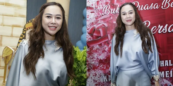 FOTO: Aura Kasih Lebih Sering Ikut Kajian Agama di Bulan Ramadan