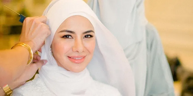 FOTO Detail Makeup Noor Nabila di Hari Pernikahan dengan Engku Emran, Flawless!