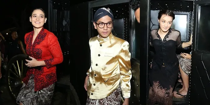 FOTO Preskon 'Bumi Manusia', Para Pemain Datang Naik Kereta Kuda!