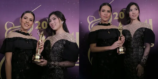 FOTO Raih AMI Awards 2017, Raisa & Isyana Sempat Lari ke Panggung