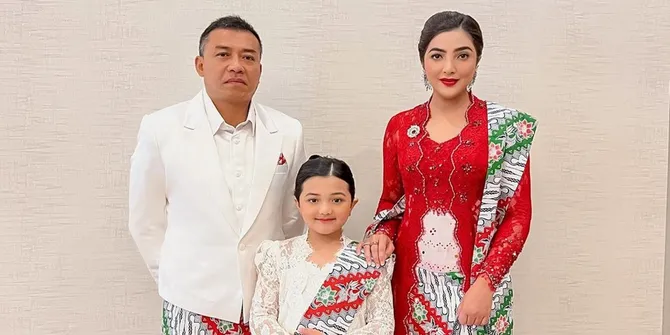 Gemas Banget, Potret Arsy Parodikan Aksi Anang Hermansyah Saat Nyanyi dan Jadi Juri - Netizen: Multitalenta Banget!