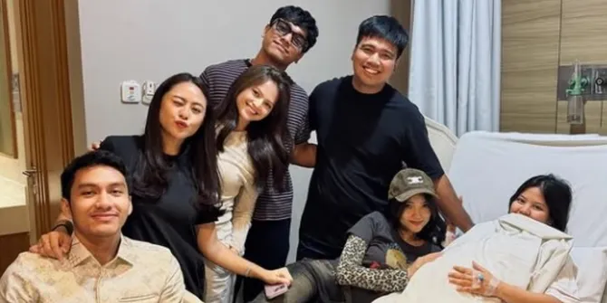 Indah Kakak Ipar Fuji Melahirkan Anak Pertama Berjenis Kelamin Perempuan