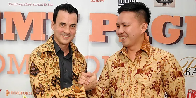 Ini Bukti Cinta Tommy Page Pada Indonesia - Suka Wayang dan Batik