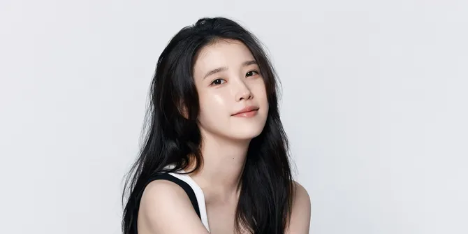 IU Rilis Foto Profil Terbaru, Visual Natural dengan Look Clean Outfit