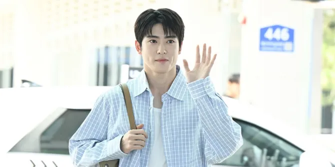 Jaehyun NCT Berangkat ke Jakarta, Gantengnya Bikin Silau Bandara