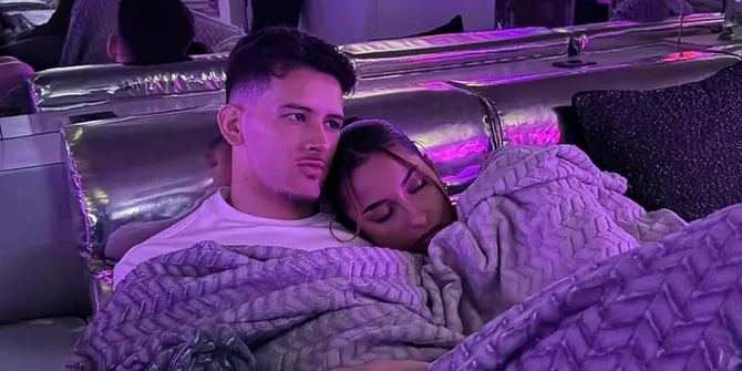 Jennifer Coppen Beri Ucapan Romantis di Ultah Justin Hubner: 'Sebelum Kamu, Hidupku Gelap dan Sepi'