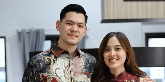 Jerry Andrean dan Fani MasterChef Indonesia Gelar Acara Lamaran Dihadapan Keluarga