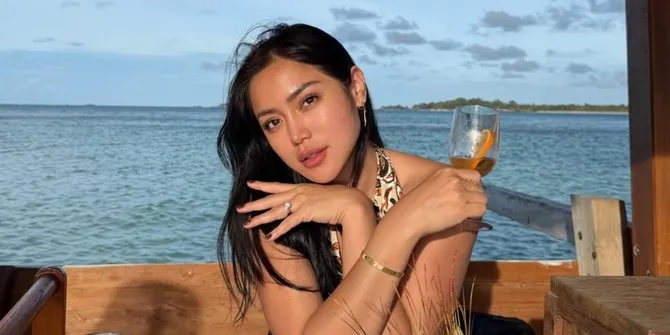Jessica Iskandar Liburan ke Belitung Bersama Keluarga, Tiga Anaknya Bikin Gemas