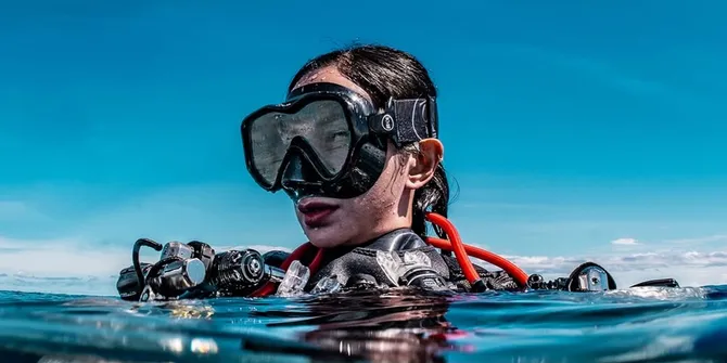 Kirana Larasati Menyelam di Kedalaman 127,8 M Gelap dan Dingin, Beruntung Ketemu Mola-Mola