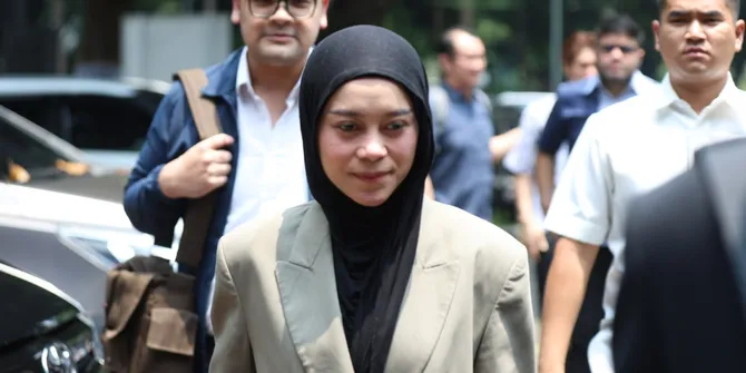 Lesti Kejora Hamil Anak Ketiga, Akui Emosi Labil dan Jerawatan