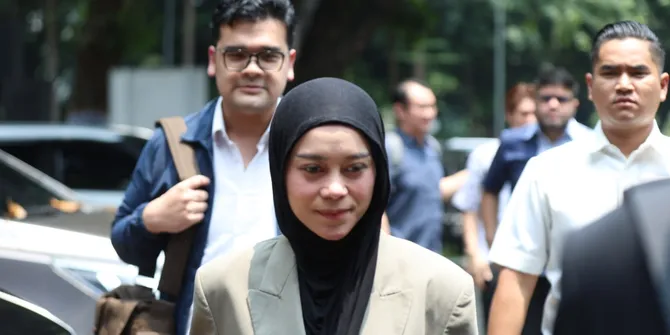 Lesti Kejora Penuhi Panggilan Penyidik Polda Metro Jaya, Pilih Bungkam Kepada Awak Media