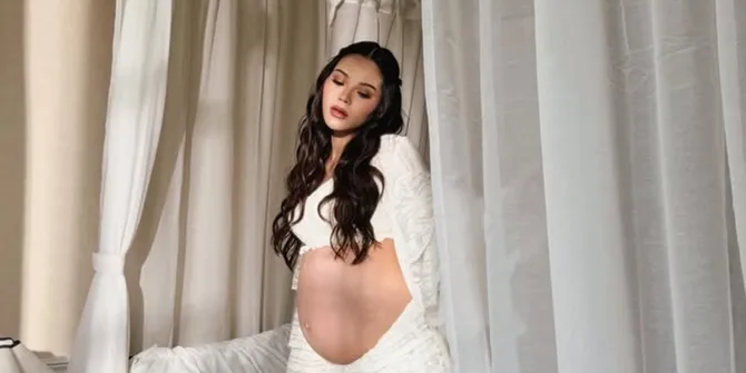 Maternity Shoot Alyssa Daguise Jelang Lahiran, Makin Glowing