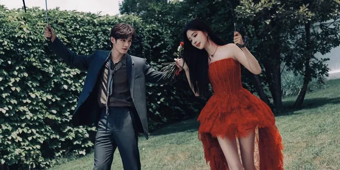 Meng Ziyi dan He Yu Bikin Baper Padahal Cuma Foto Promosi 'Blossoms of Power'