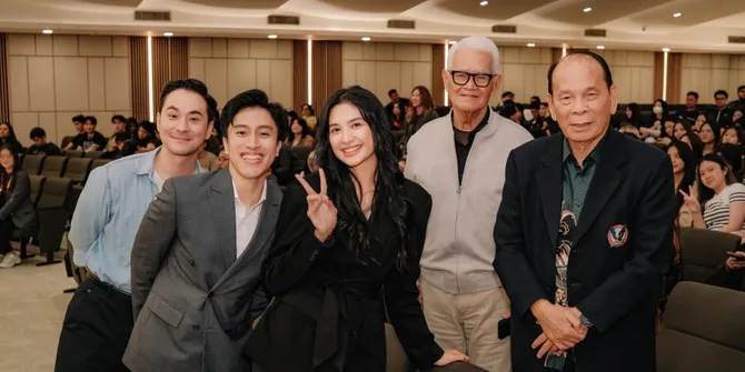 Mikha Tambayong Kembali ke Kampus, Jadi Narasumber di Talkshow