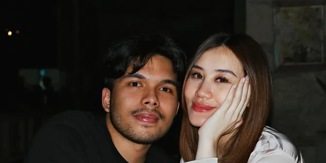 Momen Thariq Halilintar dan Aaliyah Massaid Beri Kejutan Umrah untuk Pengasuh Arash, Berangkat Akhir Tahun