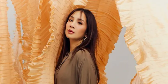 Nagita Slavina Rela Cengtri Demi Event Setelah Terjebak Macet 2 Jam