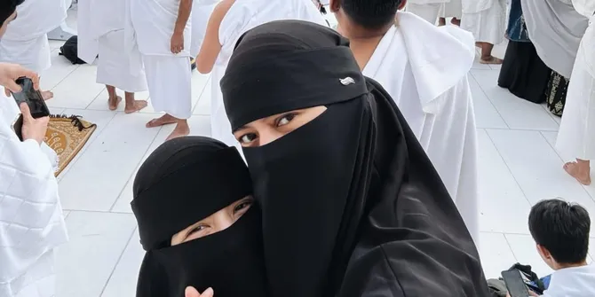 Natasha Rizky Umrah Bareng Paula Verhoeven, Ketemu Febby Rastanty di Makkah