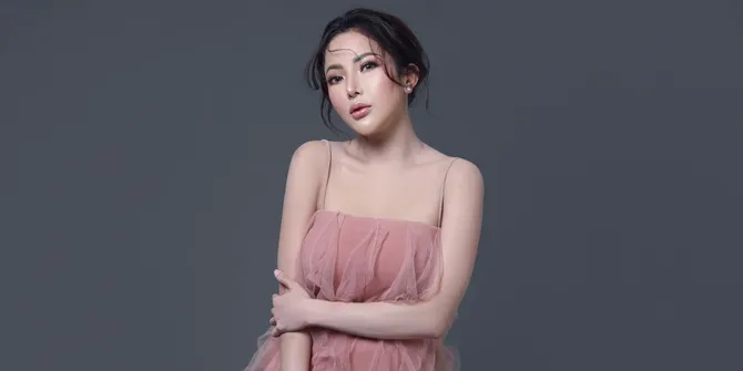 Ngaku Disokong Pejabat, Ayu Aulia Siap Oplas Perut Agar Jadi 'Lucinta Luna' Versi Cewek