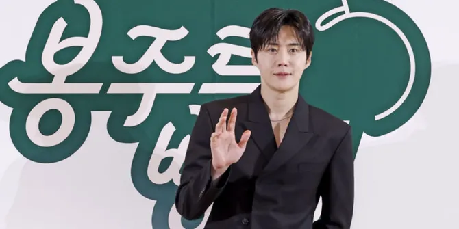 Penampilan Perdana Kim Seon Ho Usai Kontroversi Pajak, Full Senyum