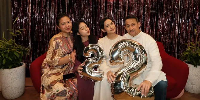 Perayaan Ultah Raissa Anggiani yang ke-22 Bersama Keluarga dan Orang-orang Terdekat