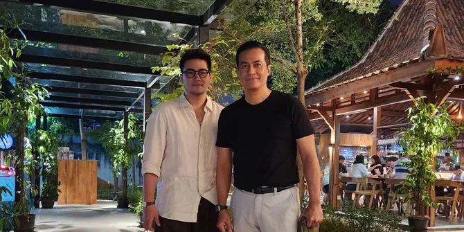 Potret Adjie Pangestu dan Rafi Pangestu, Ayah Anak Sama Gantengnya