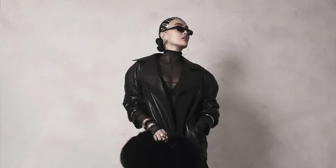 Potret Agnez Mo Tampil Serba Hitam di Gold Gala 2026, Auranya Unik dan Berani