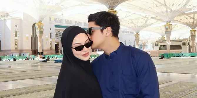 Potret Alyssa Daguise Umrah Perdana Saat Hamil Bareng Al Ghazali, Hatinya Bahagia