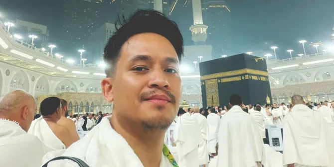 Potret Barsena Bestandhi Jalani Ibadah Umrah, Doakan Agar Indonesia Dijauhi Orang-orang Dzalim