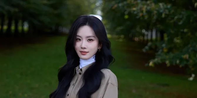 8 Potret Cantik Liu Shishi yang Awet Muda, Pesona Elegan dan Anggun