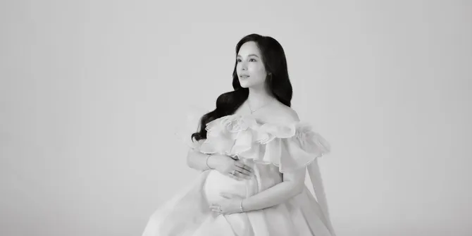 Potret Chelsea Islan Kenang Momen Kehamilan Anak Pertama, Cantik Memesona!