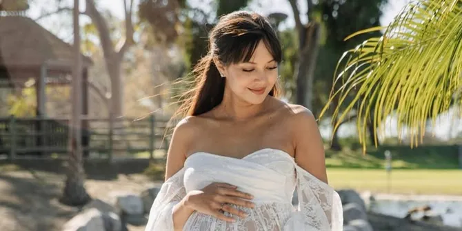 Potret Dapur Aurelie Moeremans di California yang Simple Tapi Hangat