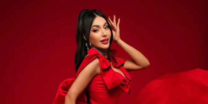 Potret Denada Pamer Hasil Oplas Payudara Setelah 3 Minggu, Makin Percaya Diri 