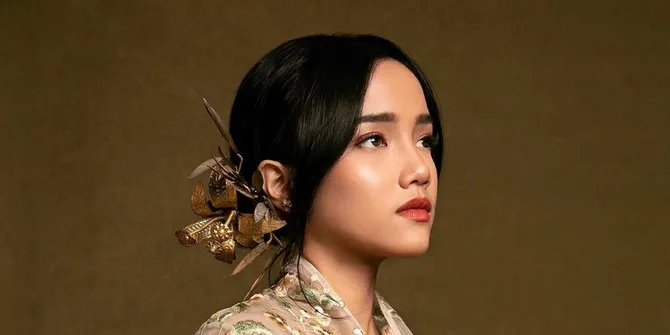 Potret Fuji Hadiri Tasyakuran 7 Bulan & Gender Reveal Kakaknya, Bakal Punya Keponakan Baru