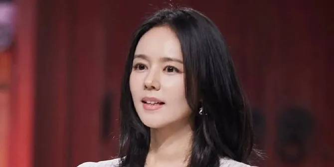 Potret Han Gain Pakai Hanbok, Bak Flashback ke Drama THE MOON EMBRACING THE SUN