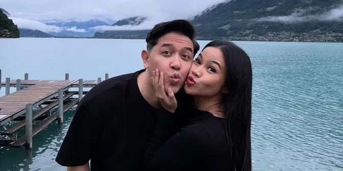 Potret Interior Rumah Yura Yunita dan Donne, Renovasi 2,5 Tahun Berbuah Estetik