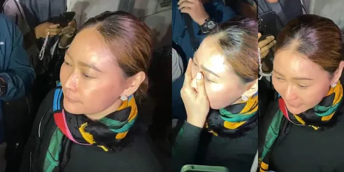 Potret Inul Daratista di Rumah Duka Titiek Puspa, Wajah Sembab - Temani Sang Legenda Selama di RS