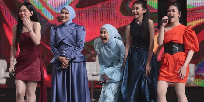 Potret Melly Lee - Zahra Sima, Outfit di Dangdut Academy 8 Curi Perhatian