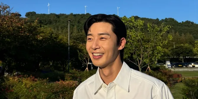 Potret Park Seo Joon Liburan di Bali, Aktif Banget Ikut Olahraga
