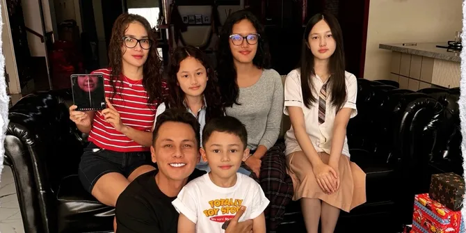 Potret Perayaan Ultah ke-5 Saka Anak Andhika Pratama dan Ussy Sulistiawaty, Sederhana