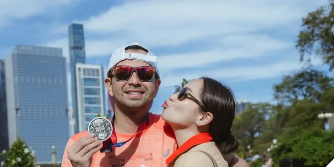8 Potret Raffi Ahmad dan Ariel NOAH Ikut Chicago Marathon, Nagita Slavina Heboh Jadi Suporter