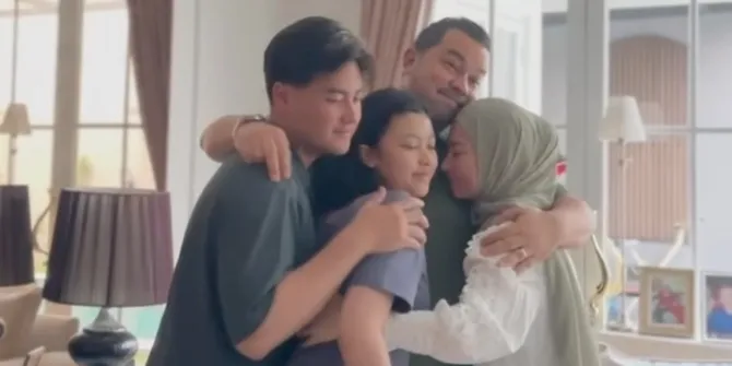 Potret Rumah Annisa Trihapsari yang Dijual Lengkap Dengan Perabotan, Carport Muat Lima Mobil