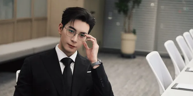 Potret Tampan Chen Xingxu di Drama China Terbaru, 'MY PAGE IN THE 90'S'