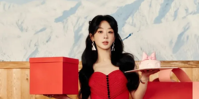 Potret Terbaru Yang Zi untuk Perayaan Ulang Tahun, Cantik Banget dengan Dress Merah yang Elegan