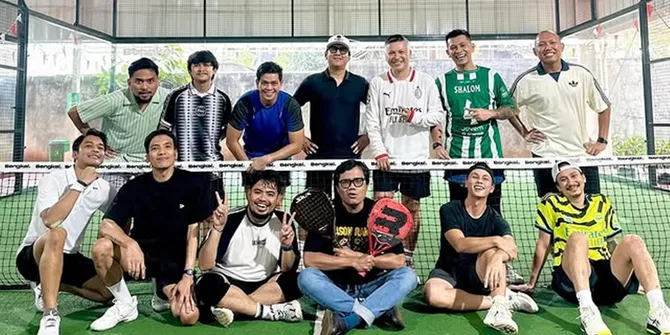 8 Potret The Prediksi saat Main Padel Bareng Geng Bedain, Tetap Sporty Tapi Seru