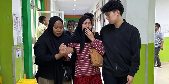 7 Potret Willie Salim Beri Bantuan Dana Duka ke Keluarga Driver Ojol yang Meninggal Dunia