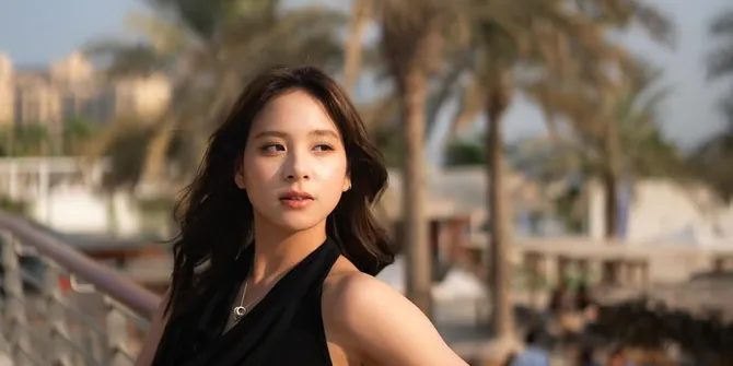 7 Potret Zee eks JKT48 Nonton Konser BLACKPINK, Tampil Simpel dan Dipuji Cantik